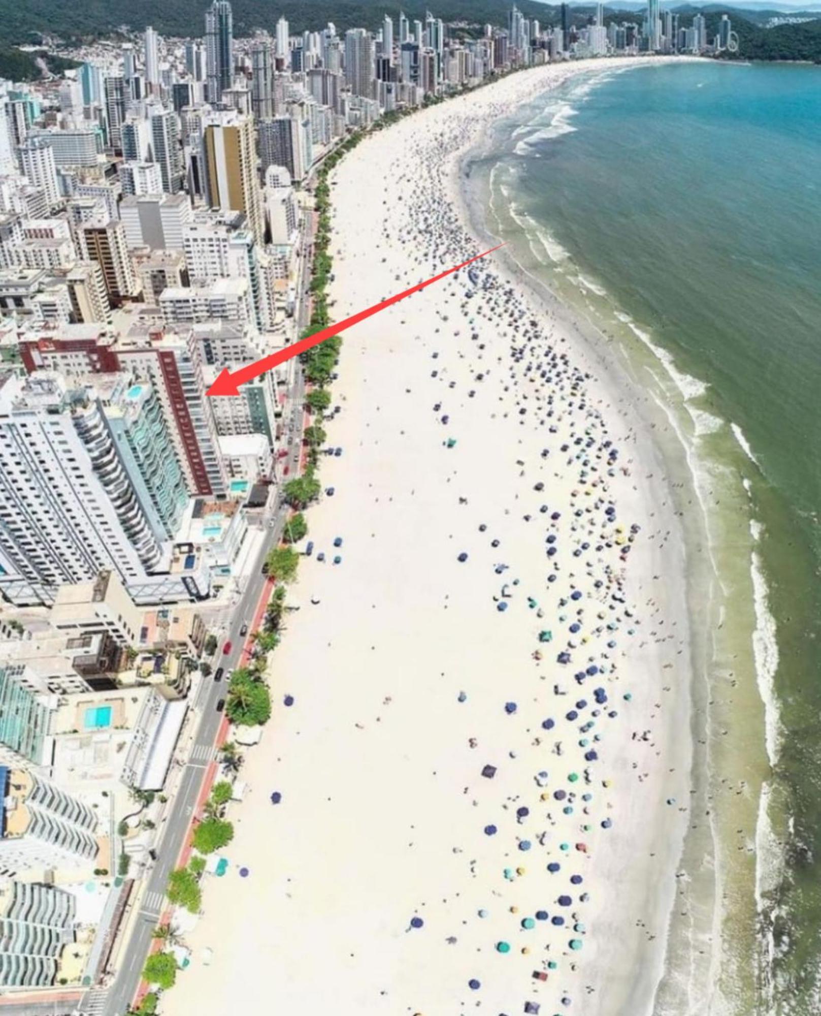 APARTAMENTO VISTA MAR - Pé na areia Balneário Camboriú Exterior foto